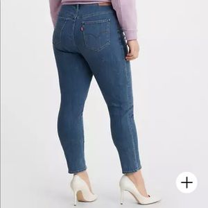 Levi’s 721 High-Rise Skinny Plus Size